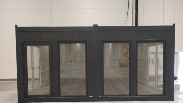 Oficina Contenedor 36 m² (6 × 6 m) – Aislada, con Baño y Kitchenette Listos para Usar - Imagen 3