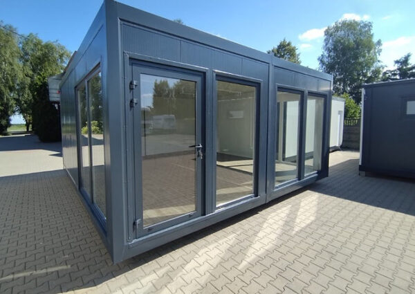 Oficina Contenedor 36 m² (6 × 6 m) – Aislada, con Baño y Kitchenette Listos para Usar
